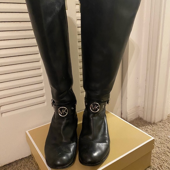 Michael Kors wide calf black riding boots - Picture 4 of 6